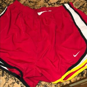 Nike Tempo Livestrong Short